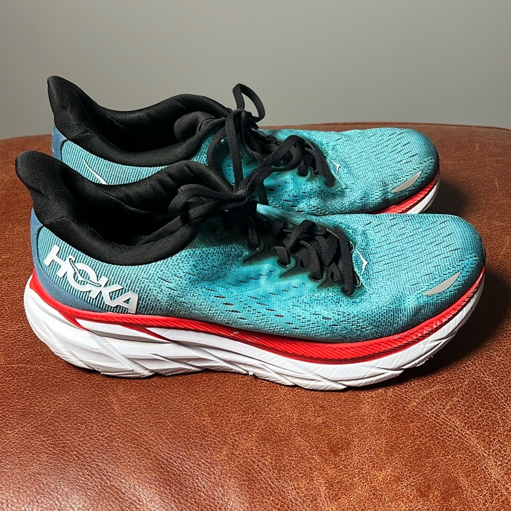 HOKA ONE ONE MEN’S CLIFTON 8 ATHLETIC SHOES SIZE 9D
